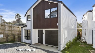 132A Bradbury Road, Botany Downs, Auckland