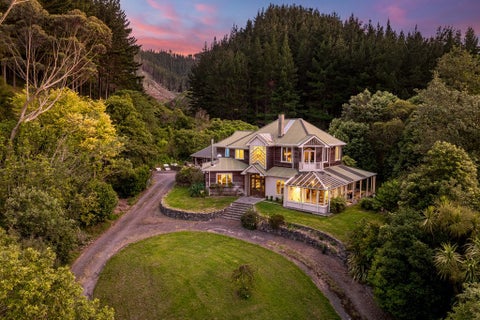 65 Valley Road, Paraparaumu