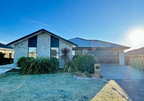 3 Cedric Place, Darfield, Darfield