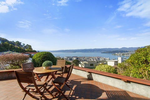 5 Mataroa Avenue, Northland, Wellington