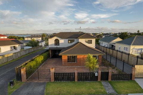 26 Halyard Place, Te Atatu Peninsula, Auckland