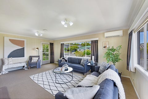 15 Churchill Avenue, Richmond