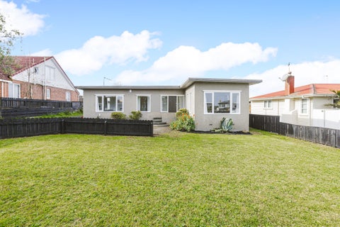 1/40 Churchill Avenue, Manurewa, Auckland
