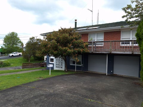 2 Anne Road, Hillcrest, Auckland