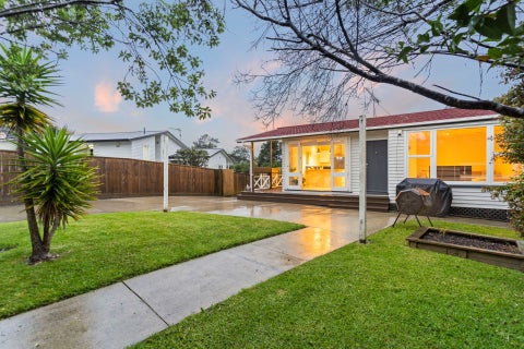 59 Taurus Crescent, Beach Haven, Auckland