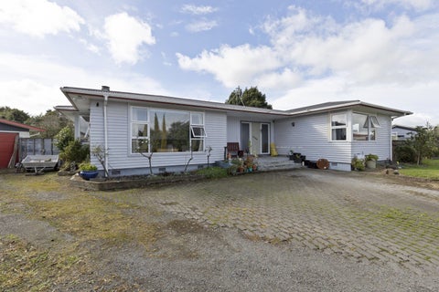 8 Wairau Place, Kelvin Grove, Palmerston North