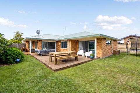 93 Spinnaker Drive, Flagstaff, Hamilton
