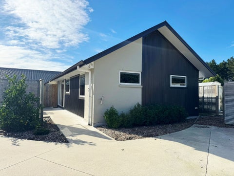 35 Silverwood Lane, Leamington, Cambridge