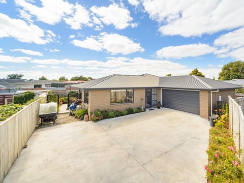 43A Abraham Crescent, Milson, Palmerston North