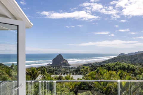 15 Piha Road, Piha, Piha