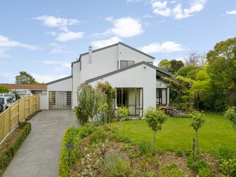 7 Wharite Place, Awapuni, Palmerston North