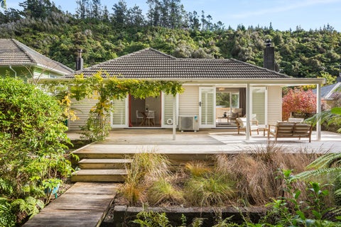 27 Sunny Grove, Wainuiomata, Lower Hutt