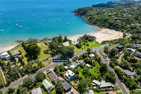 162 Ocean View Road, Oneroa, Waiheke Island