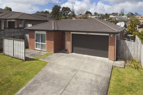 16 Nirmal Place, Sunnyvale, Auckland