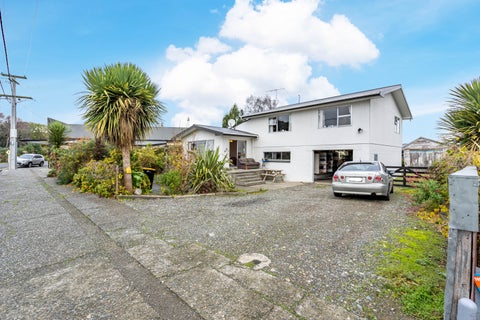 1 Ferry Road, Tuatapere, Tuatapere