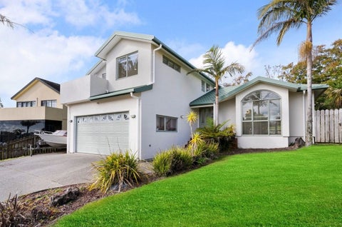 4 San Ambrosio Rise, Henderson, Auckland