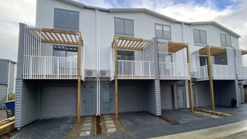 5/2 Moor Avenue, Te Atatu Peninsula, Auckland