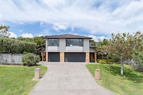 27 Henry Partington Place, Greenhithe, Auckland