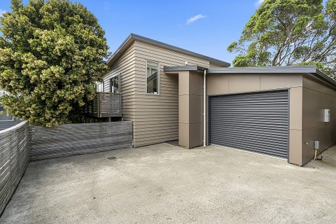 42A Bracken Road, Paparangi, Wellington