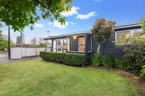 8B Melanie Place, Orewa, Orewa