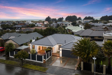 3 Cordyline Place, Waimairi Beach, Christchurch