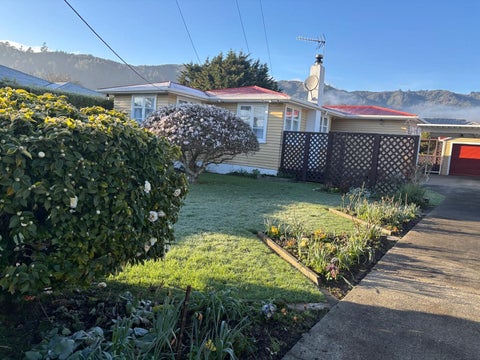 15 Chittick Street, Stokes Valley, Lower Hutt