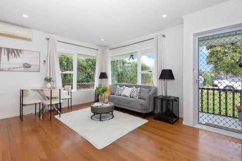 1/35 Shakespeare Road, Milford, Auckland
