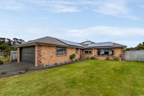 4 Kennedy Place, Waikanae Beach, Waikanae