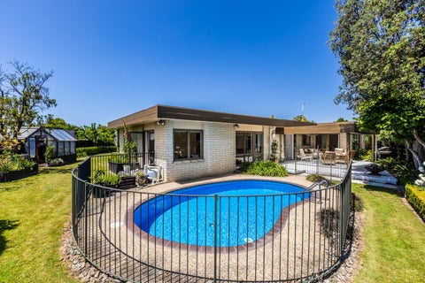 12 Weathers Place, Taradale, Napier