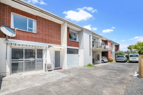 3/772 Beach Road, Browns Bay, Auckland