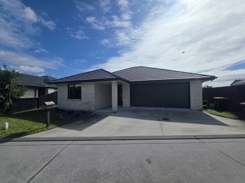 7 WARLOCK WAY, Tauranga