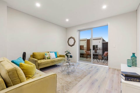 16 Wharetana Crescent, New Lynn, Auckland