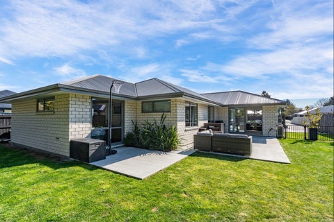 32 Geoff Geering Drive, Netherby, Ashburton