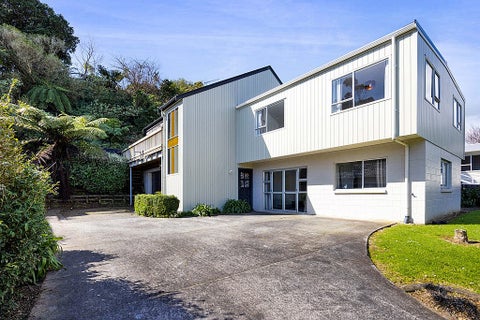 19 Ambury Place, Merrilands, New Plymouth