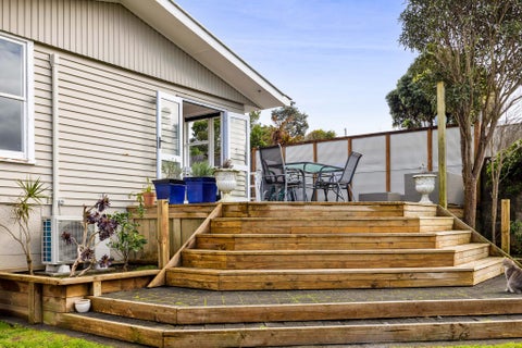 37 Clearmont Crescent, Blagdon, New Plymouth
