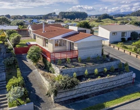 56 Toi Street, Otaki Beach, Otaki