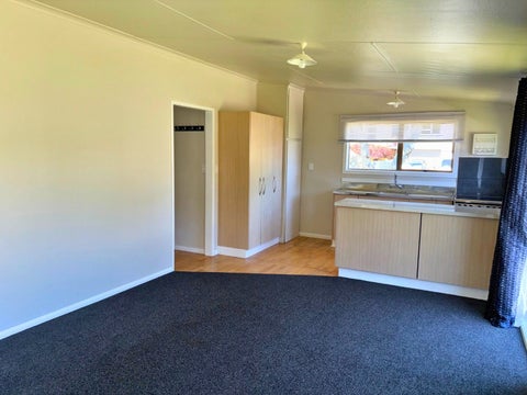 1/4 Kenmore Street, Westown, New Plymouth