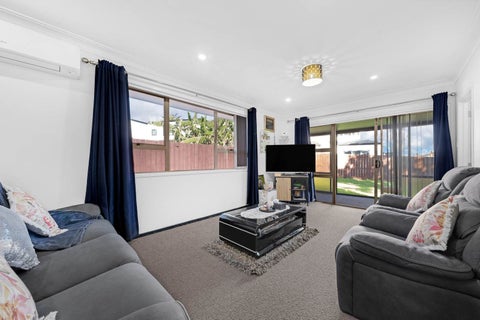 2/14 Bendale Place, Papatoetoe, Auckland