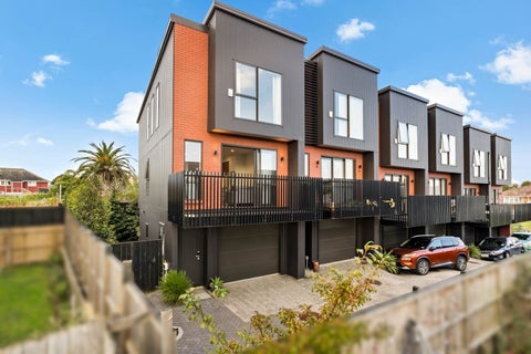 8F Delemere Place, Glen Innes, Auckland