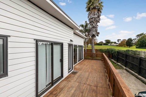 21A Chiltern Crescent, Glen Innes, Auckland