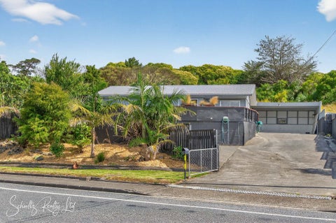 27 Hurndall Street East, Maungaturoto