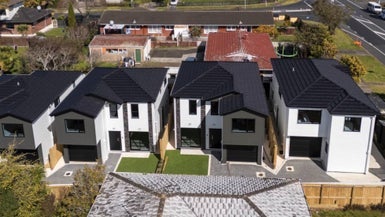 84B Botany Road, Botany Downs, Auckland