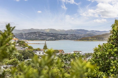 35 Airlie Road, Plimmerton, Porirua