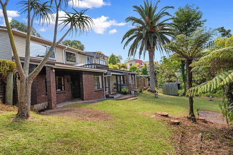 9 Glenwood Avenue, Birkenhead, Auckland