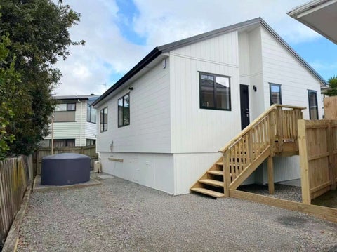 26 Beauchamp Drive, Massey, Auckland
