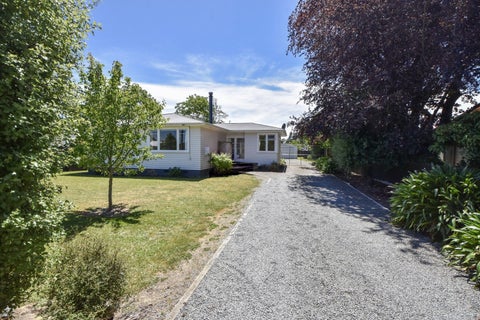 15 Moreton Road, Carterton