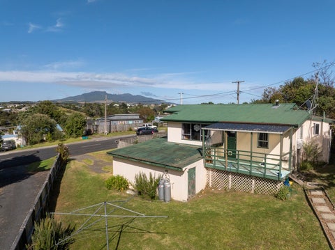 32 Government Road, Raglan, Raglan