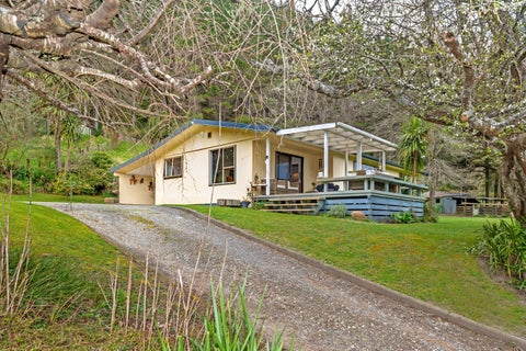 1220 Waimata Valley Road, Waimatā