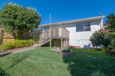 2/36A Sunnynook Road, Sunnynook, Auckland