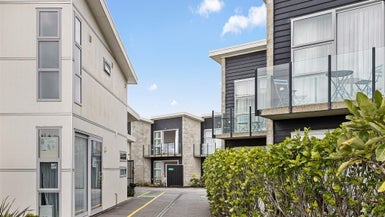 27 Marine Parade, Carters Beach, Westport